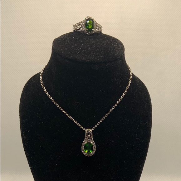 RUSSIAN DIOPSIDE, ZIRCON RING AND PENDANT - Picture 8 of 8